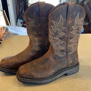 Noble outfitter men’s boots size 9.5